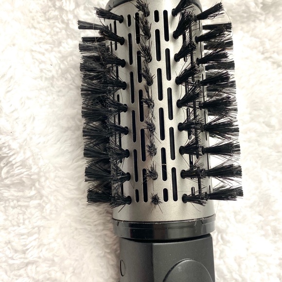 Babyliss Rotating Hot-Air Brush - Picture 2 of 5